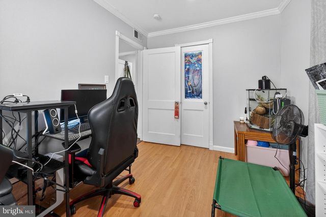 646 BARCLAY AVE, Morrisville, PA 19067