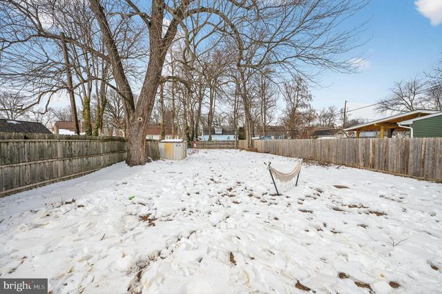 646 BARCLAY AVE, Morrisville, PA 19067