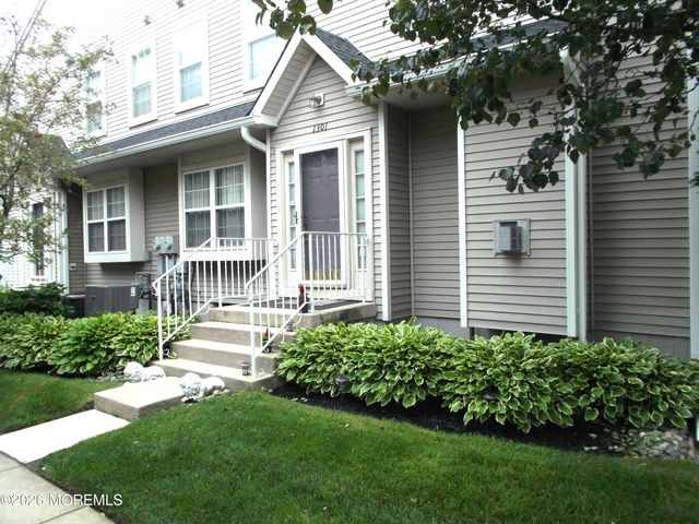 1301 Coventry Way, Mount Laurel, NJ 08054