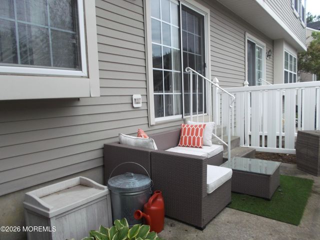 1301 Coventry Way, Mount Laurel, NJ 08054