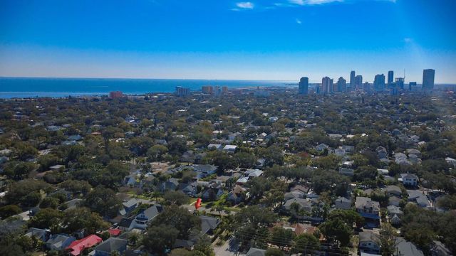 115 21ST AVENUE NE, St Petersburg, FL 33704