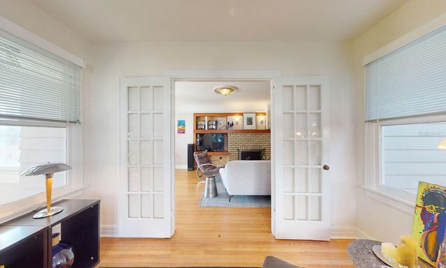 115 21ST AVENUE NE, St Petersburg, FL 33704