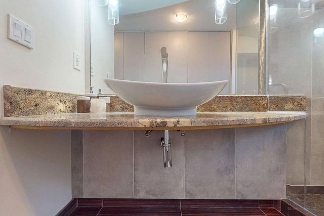 115 21ST AVENUE NE, St Petersburg, FL 33704