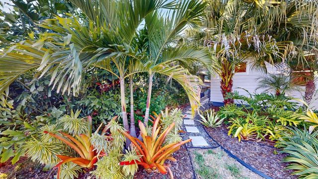 115 21ST AVENUE NE, St Petersburg, FL 33704