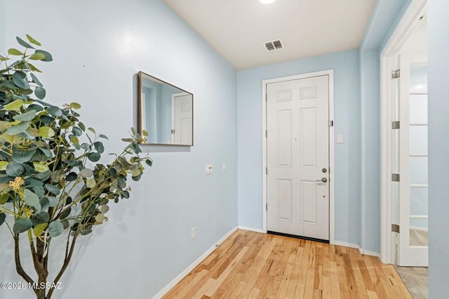 8158 N Circulo El Palmito, Tucson, AZ 85704