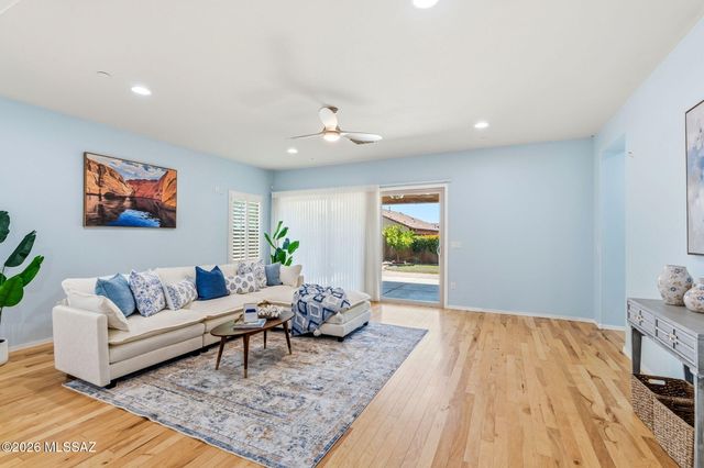 8158 N Circulo El Palmito, Tucson, AZ 85704