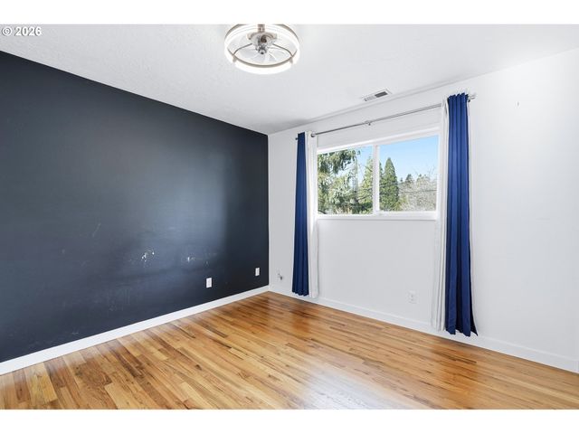 1330 Sw Hume St, Portland, OR 97219