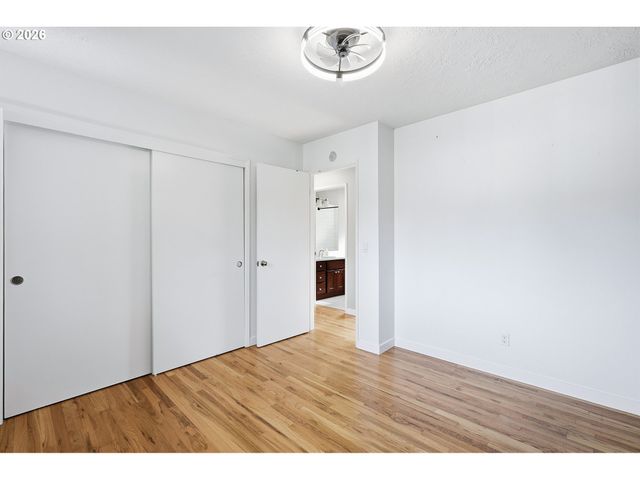 1330 Sw Hume St, Portland, OR 97219