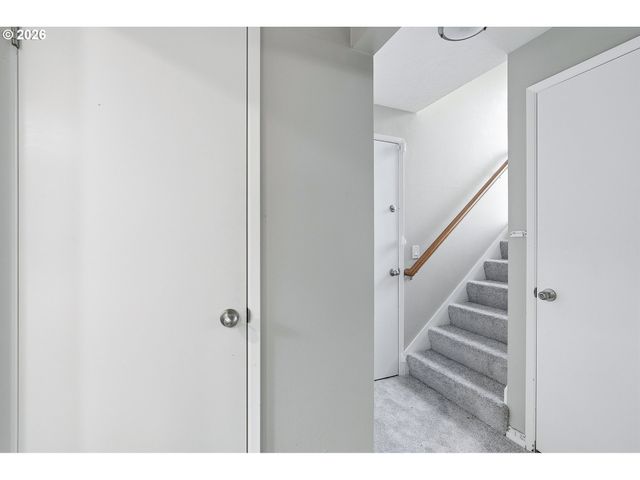 1330 Sw Hume St, Portland, OR 97219