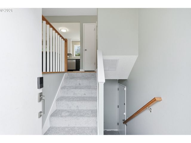 1330 Sw Hume St, Portland, OR 97219