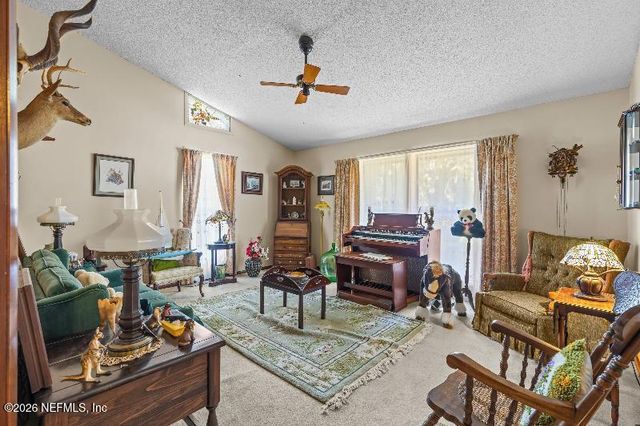 3328 STATE ROAD 13 N, St. Johns, FL 32259