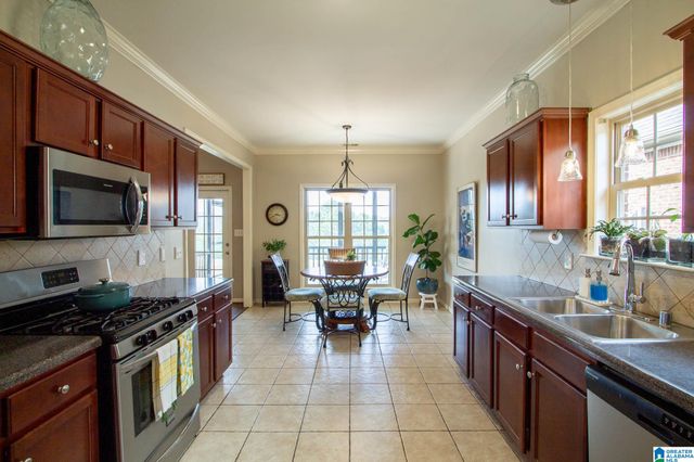 6256 KESTRAL VIEW ROAD, Trussville, AL 35173