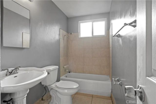 1854 Cleveland, San Bernardino, CA 92411