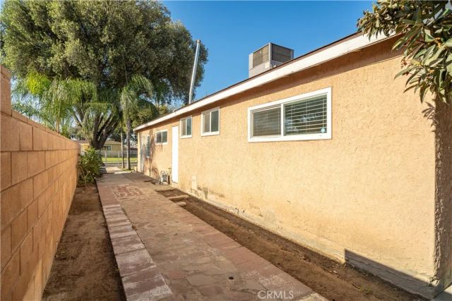 1854 Cleveland, San Bernardino, CA 92411