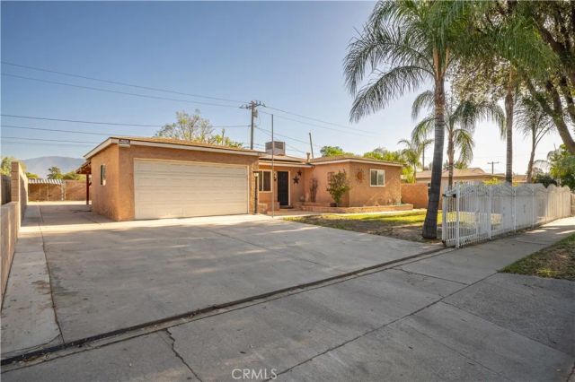 1854 Cleveland, San Bernardino, CA 92411