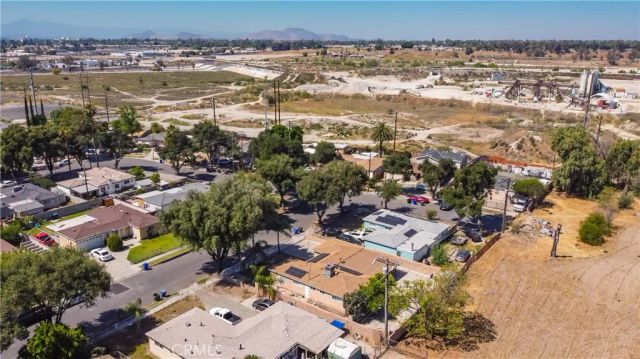 1854 Cleveland, San Bernardino, CA 92411