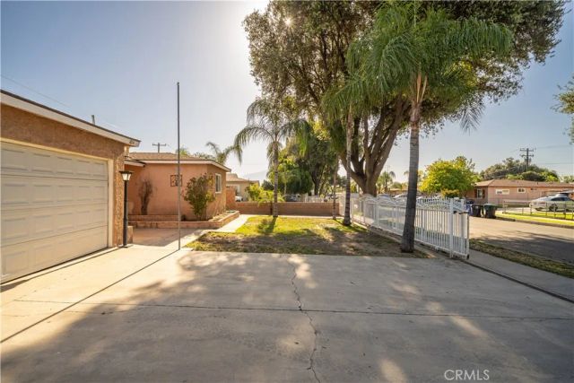 1854 Cleveland, San Bernardino, CA 92411