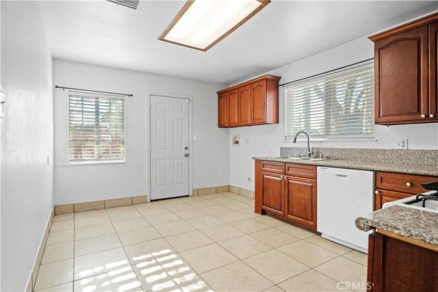 1854 Cleveland, San Bernardino, CA 92411