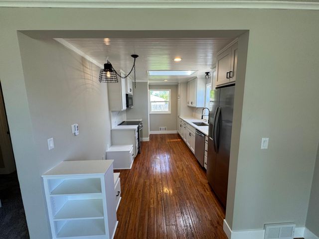 1647 Marsh Avenue, Maple Plain, MN 55359