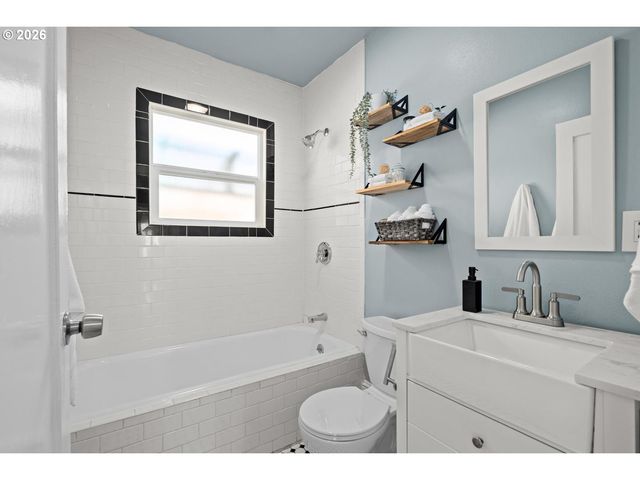 5641 Se 92ND Ave, Portland, OR 97266