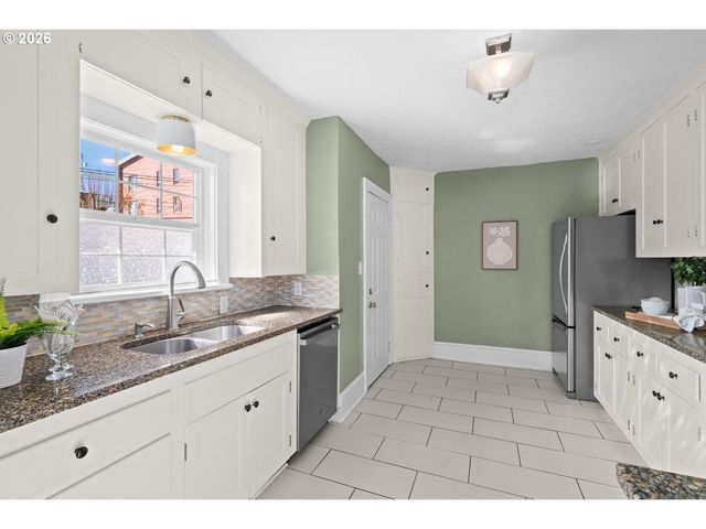 5641 Se 92ND Ave, Portland, OR 97266