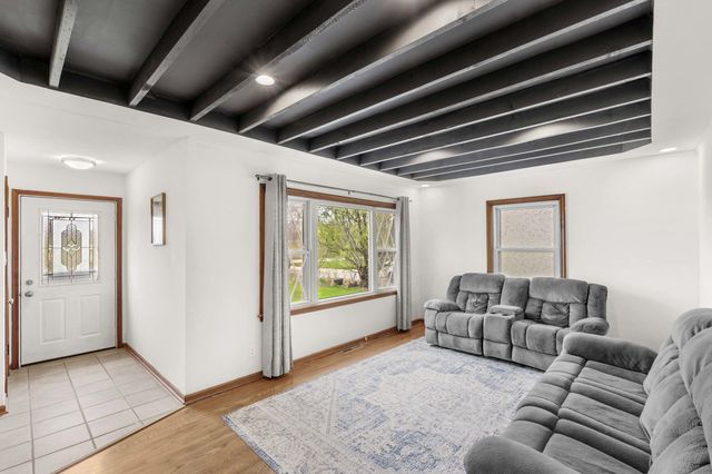 7317 Clay Street, Merrillville, IN 46410