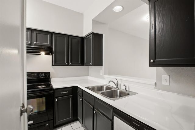 7719 Cambridge Street 7719, Houston, TX 77054