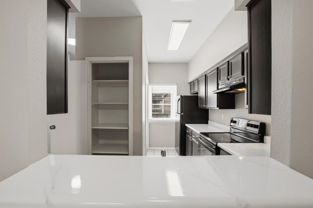 7719 Cambridge Street 7719, Houston, TX 77054