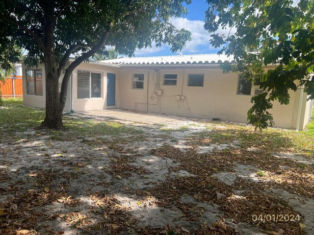 1055 Wyoming Avenue, Fort Lauderdale, FL 33312