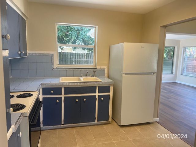 1055 Wyoming Avenue, Fort Lauderdale, FL 33312