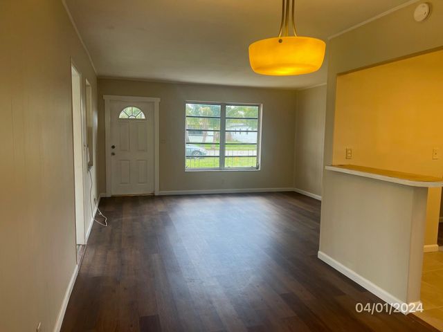 1055 Wyoming Avenue, Fort Lauderdale, FL 33312