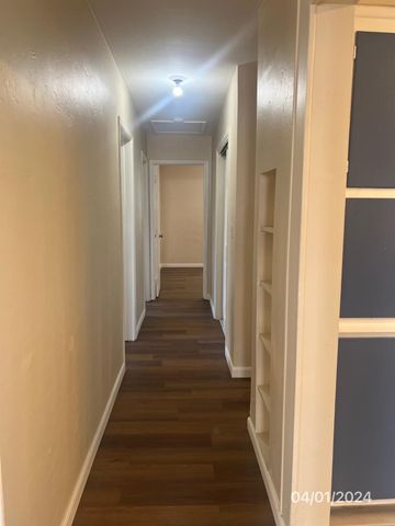 1055 Wyoming Avenue, Fort Lauderdale, FL 33312