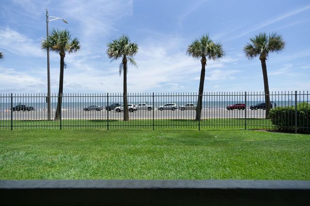 7000 Seawall Boulevard 616, Galveston, TX 77551
