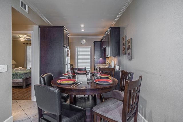 7000 Seawall Boulevard 616, Galveston, TX 77551