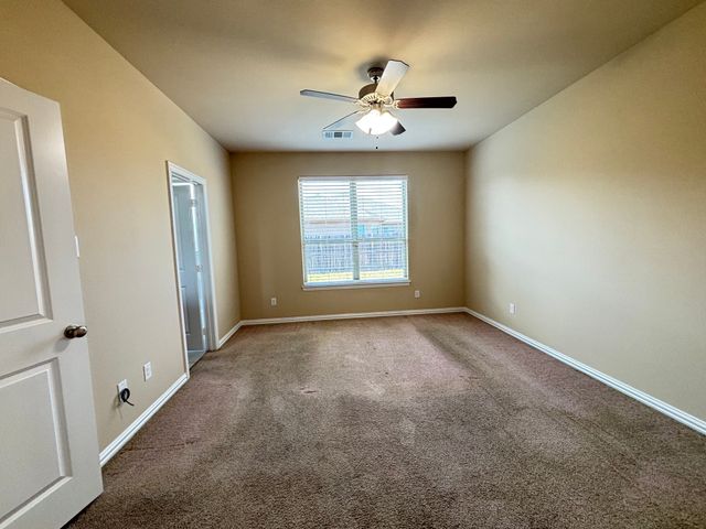 356 Emerald Creek Drive, Fort Worth, TX 76131