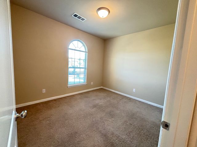 356 Emerald Creek Drive, Fort Worth, TX 76131