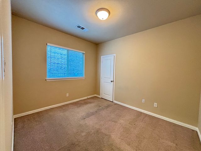 356 Emerald Creek Drive, Fort Worth, TX 76131