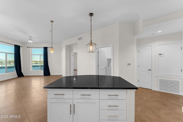 945 E PLAYA DEL NORTE Drive 5005, Tempe, AZ 85288