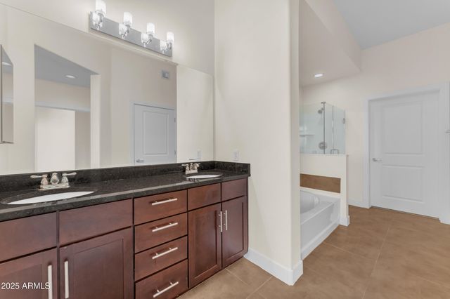 945 E PLAYA DEL NORTE Drive 5005, Tempe, AZ 85288