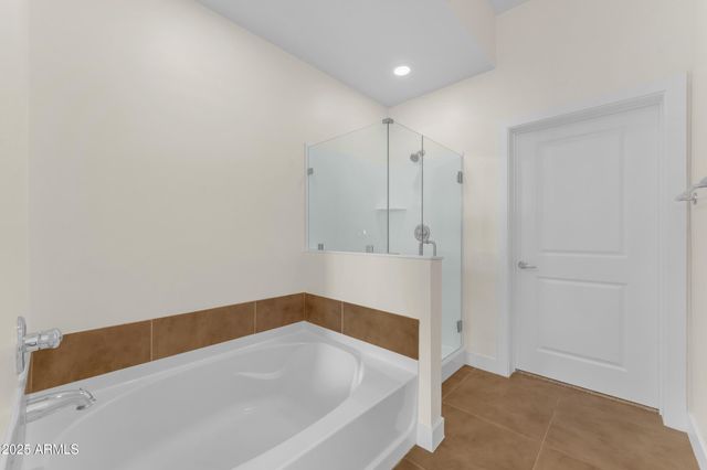 945 E PLAYA DEL NORTE Drive 5005, Tempe, AZ 85288