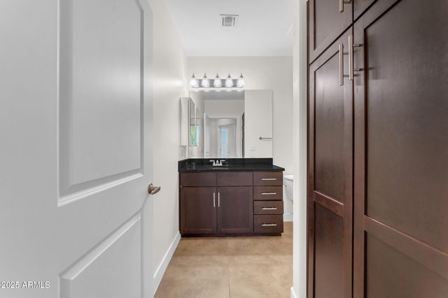 945 E PLAYA DEL NORTE Drive 5005, Tempe, AZ 85288