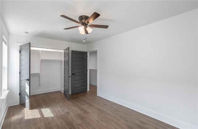 1102 Lockheed Street, Bentonville, AR 72712