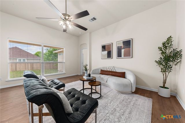 8003 Bridgepointe Drive, Temple, TX 76502