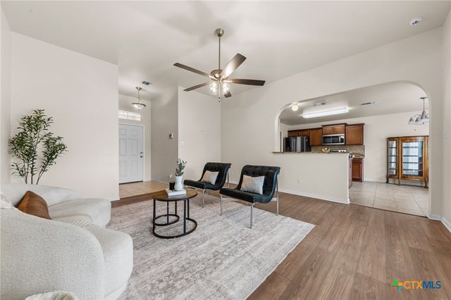8003 Bridgepointe Drive, Temple, TX 76502