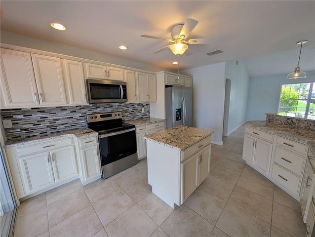 8707 51ST AVENUE W, Bradenton, FL 34210