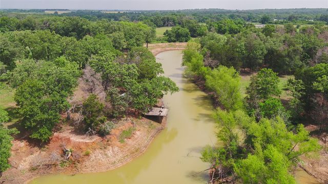624 County Road 306, Rockdale, TX 76567