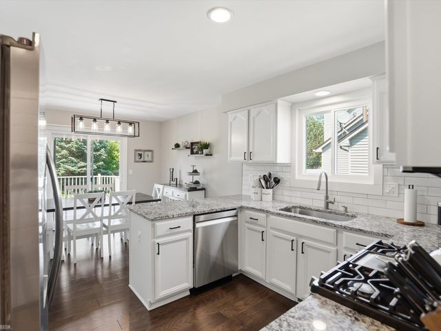 27555 Cedar Glen Drive, Chesterfield, MI 48051