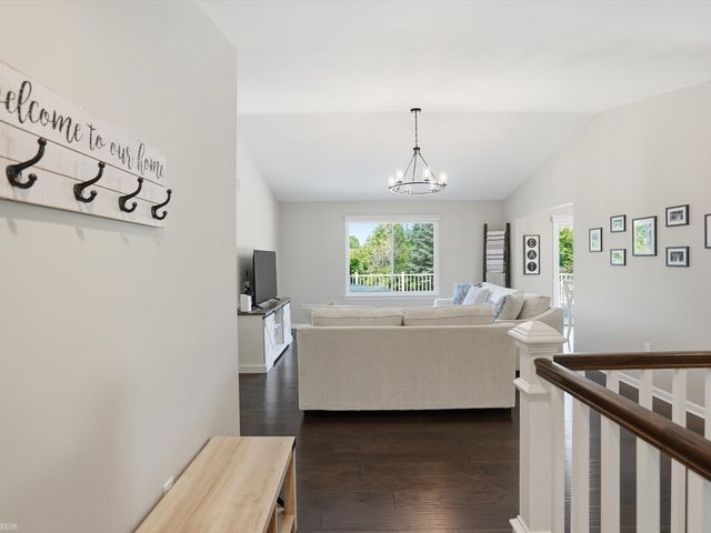 27555 Cedar Glen Drive, Chesterfield, MI 48051