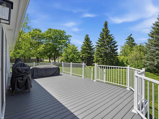 27555 Cedar Glen Drive, Chesterfield, MI 48051