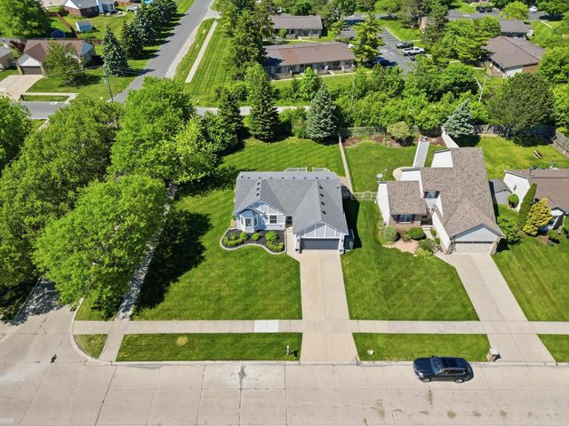 27555 Cedar Glen Drive, Chesterfield, MI 48051
